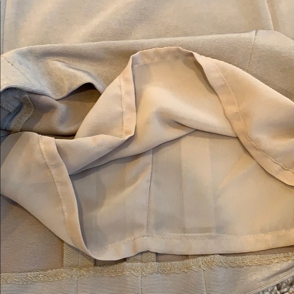 Long sleeves straight lined dress - Picture 3 of 8